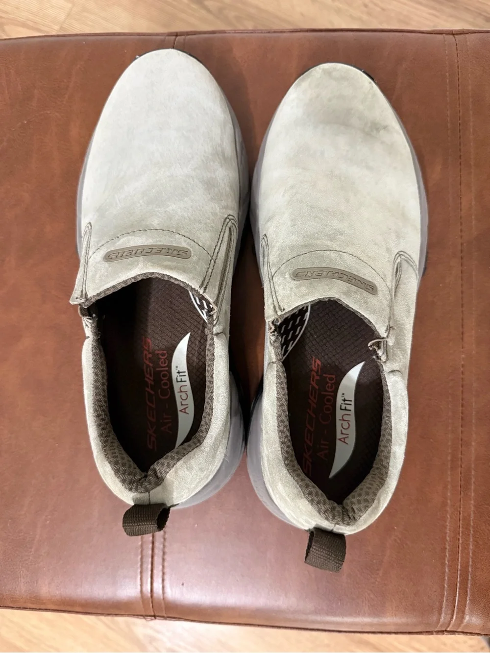 Skechers Arch Fit Maverick Leather Slip Ins 7.5
